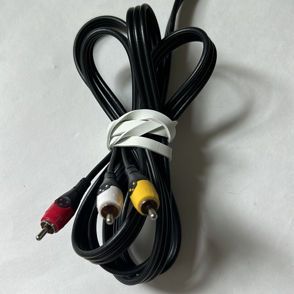 ROKU LT 2450X Streaming for TV-power &  HDMI cords-Remote Control-all included! - Picture 6 of 6